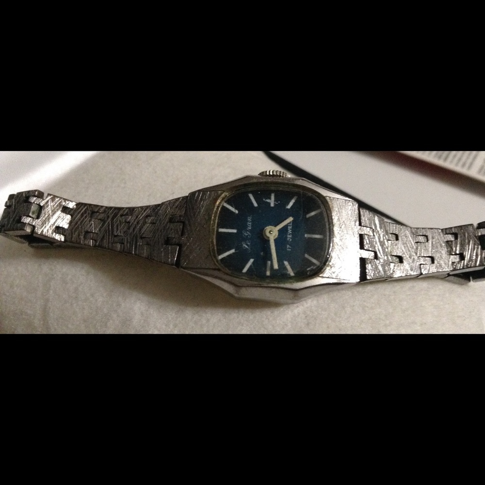 Vintage Le Gran 17 Jewel Automatic Women's watch